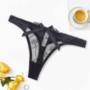 NEW Lace Thong Panty With Bow Size XL